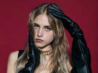 hot webcam video EveTottingham