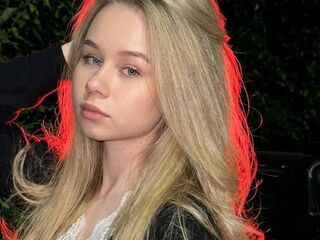 naked camgirl FernandaUziel