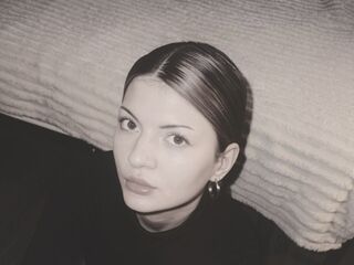 girl cam live GenaBaillargeon