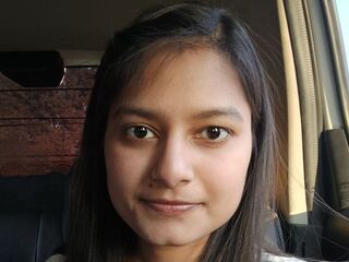 cam girl playing with dildo GretaCyrus