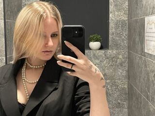 fingering camwhore JenaeMcquillen