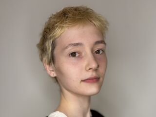 chat room webcam JenelleBarette