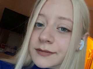 girl chat JoannieMaglioli