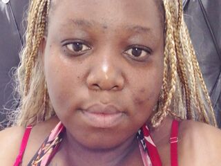 cam girl showing tits JoyceMokutu