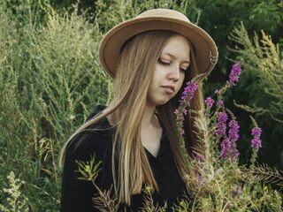 naughty camgirl picture KarenLowe