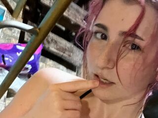 live sex webcam KarlaLitrenta