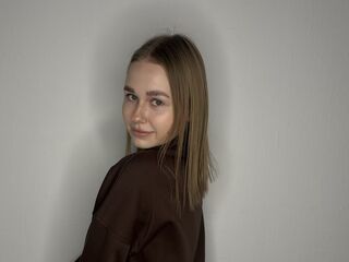 shaved pussy cam KaylaBradley