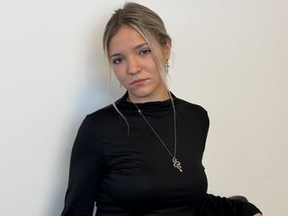 masturbating KeiraTullier