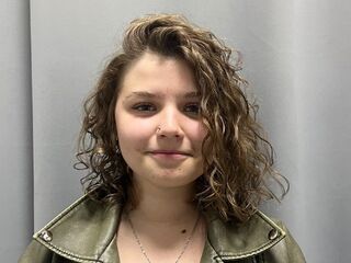 naughty camgirl fingering shaved pussy KellyJakson