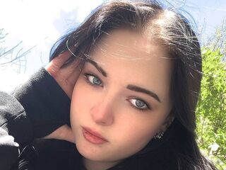 naked cam girl photo KiraBentley