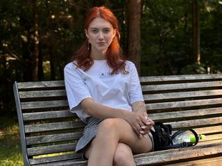 camgirl chatroom KiraBless