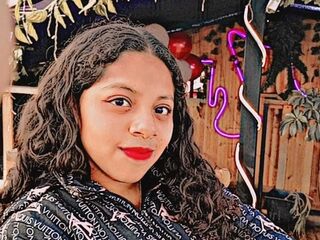 live striptease show KyraFade