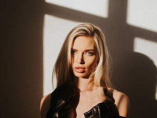 hot strip tease webcam LanaSharapova