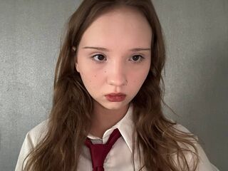 naughty cam girl masturbating with dildo LaritaLudemann