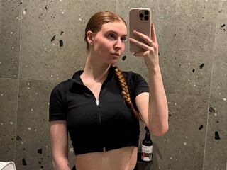 free video chat room LessieNunz