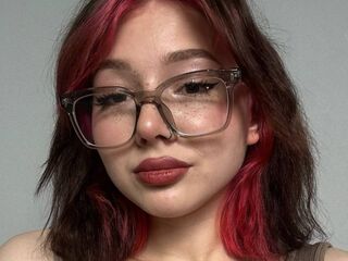 camwhore shaved pussy LessyGrayce