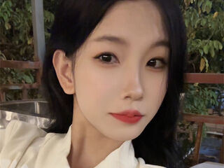 cam girl picture LianaWuy