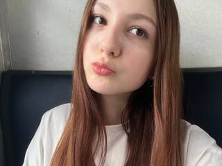 beautiful webcamgirl LinaSkatel