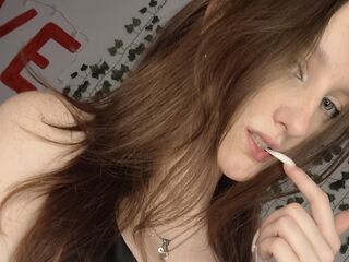 camgirl playing with vibrator LinetteBuenger