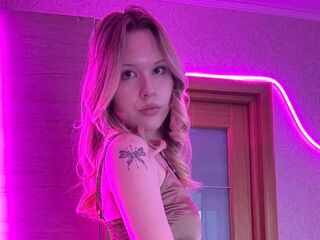 chat live cam LissaAssil