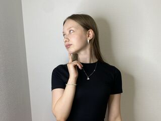 webcamgirl chatroom LorenDziuban