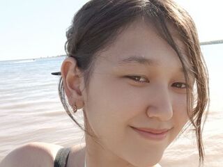 cam girl showing tits LucreciaConsla