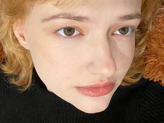 girl topless chat LunaBeans