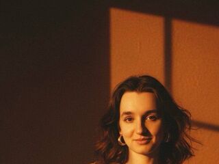 naughty cam girl masturbating with dildo LurlineSundling