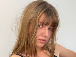 camwhore fingering pussy LynetteOba