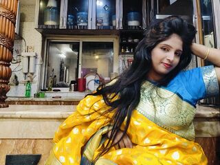 live webcam girl MaahiKhan