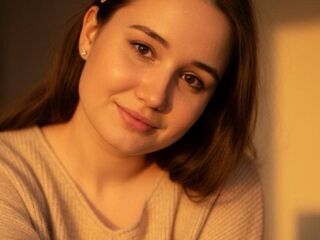 hot naked webcam girl MaribethDosh