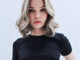 jasmin webcam model MarielMessina