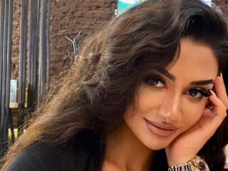 naked webcamgirl picture MayaDastrup