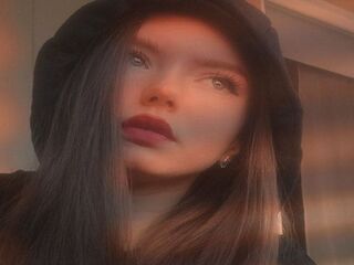 webcamgirl chatroom MilaLyra