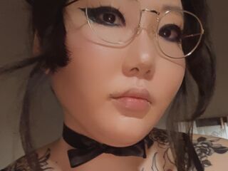 naked girl with webcam fingering pussy MorgueBerry