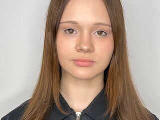 camslut topless NaidaBrayton