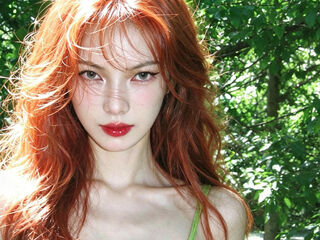 topless webcamgirl NaluAmy