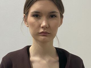 shower NelleLoehlein