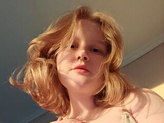 naked camgirl masturbating with vibrator Olivialivoli