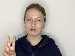 naked girl with webcam masturbating RosendaGaro