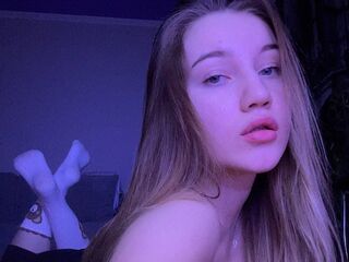 camgirl showing tits RowenaGoodwyn