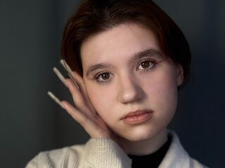 nude webcamgirl SantanaJohanek