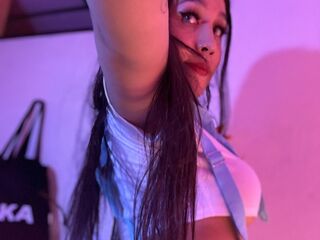 cam strip tease SaryDoll