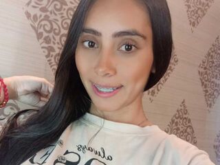 camslut showing pussy ScarletBarker