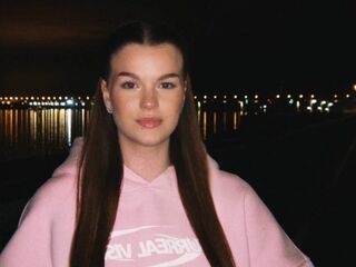 naked camgirl masturbating StaceyRouthier