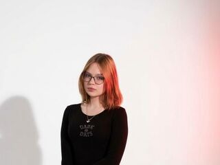live cam girl photo SuzanGoldstein