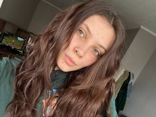 nude gamgirl SuzieMayers
