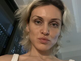 hot webcamslut Sweetadrianahot