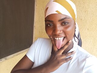 cam girl playing with vibrator TinaWildy