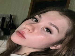 webcam babe chatroom UshaNakama